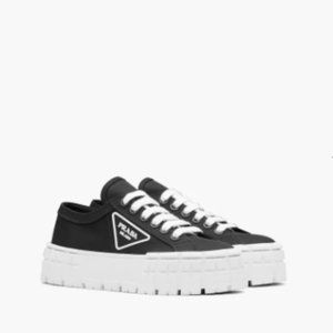 Prada Sneakers Black/White